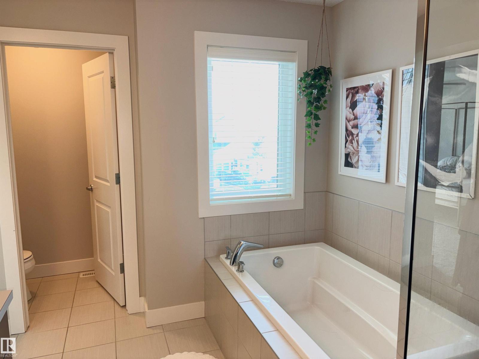 152 STURTZ BN - Image 40