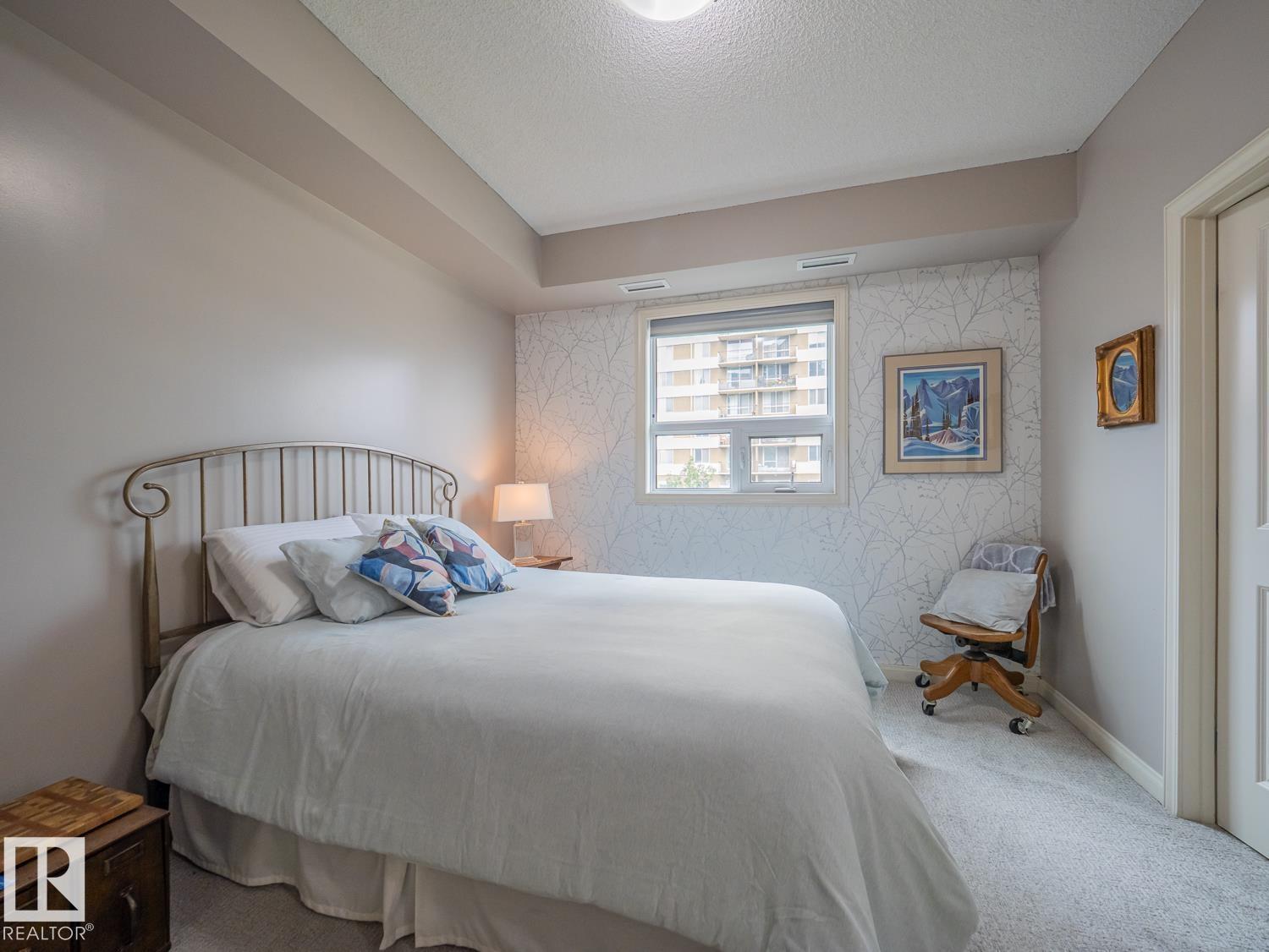 #701 9819 104 ST NW - 14