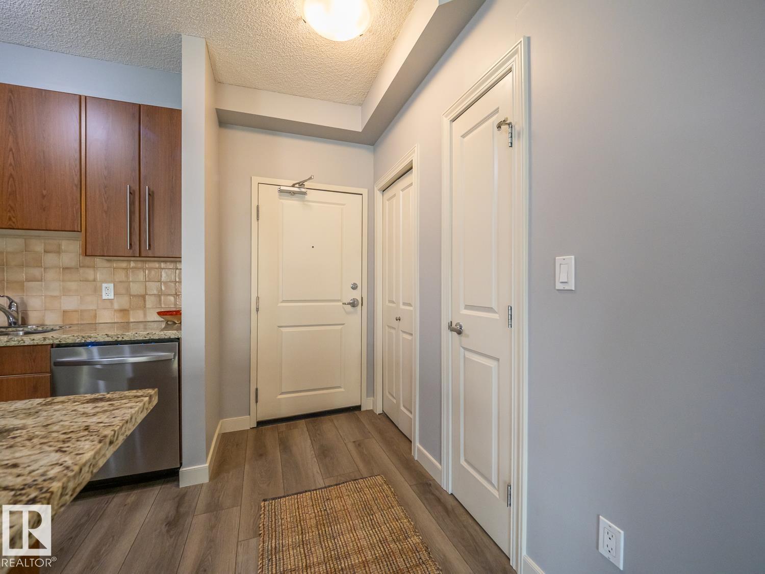 #701 9819 104 ST NW - 2