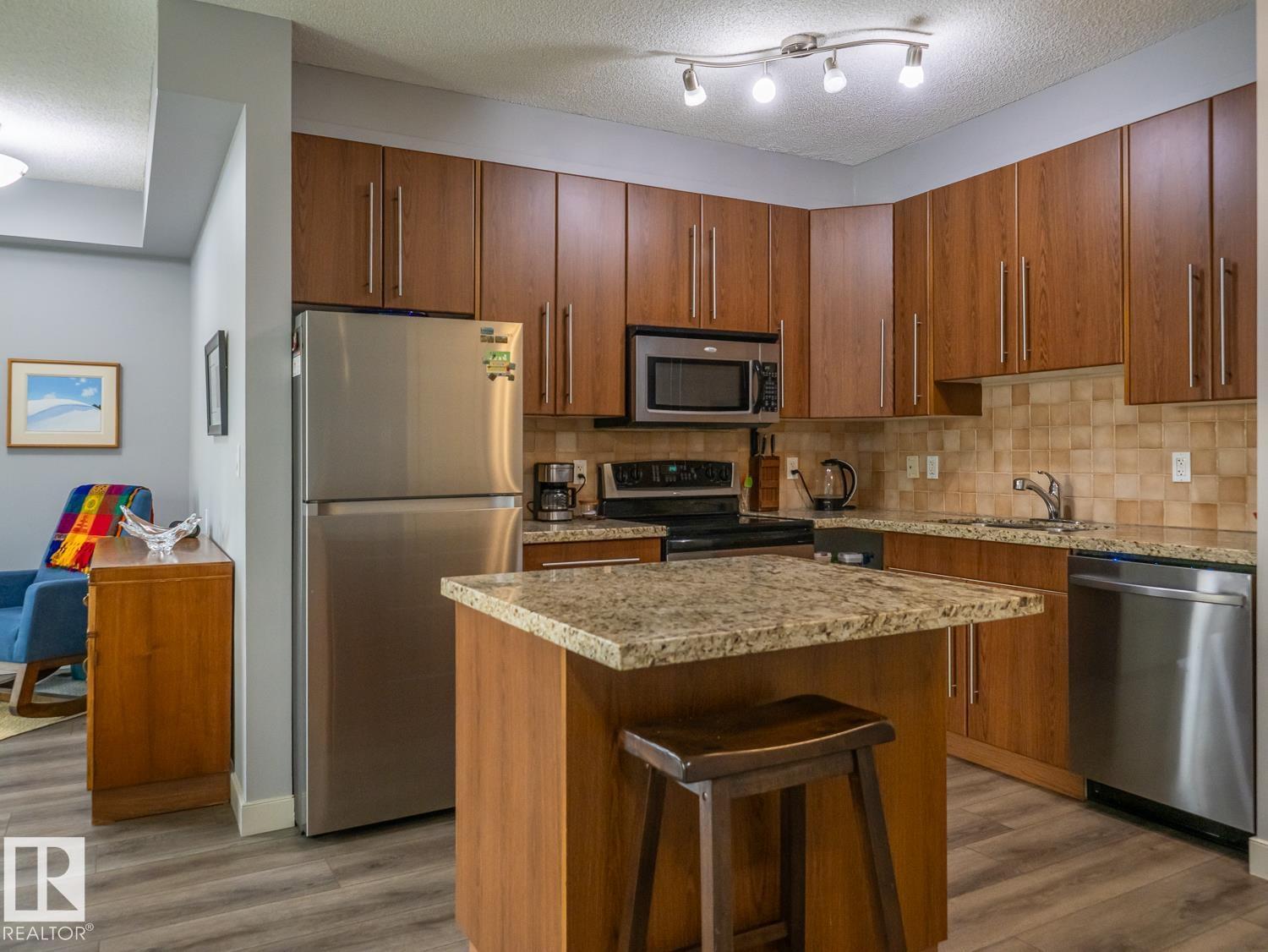 #701 9819 104 ST NW - Image 5