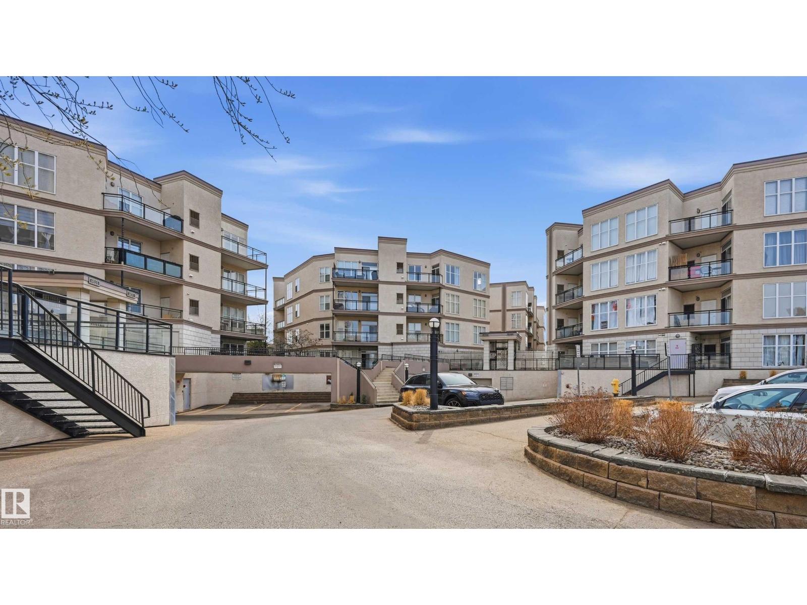 #248 4827 104A ST NW - 1