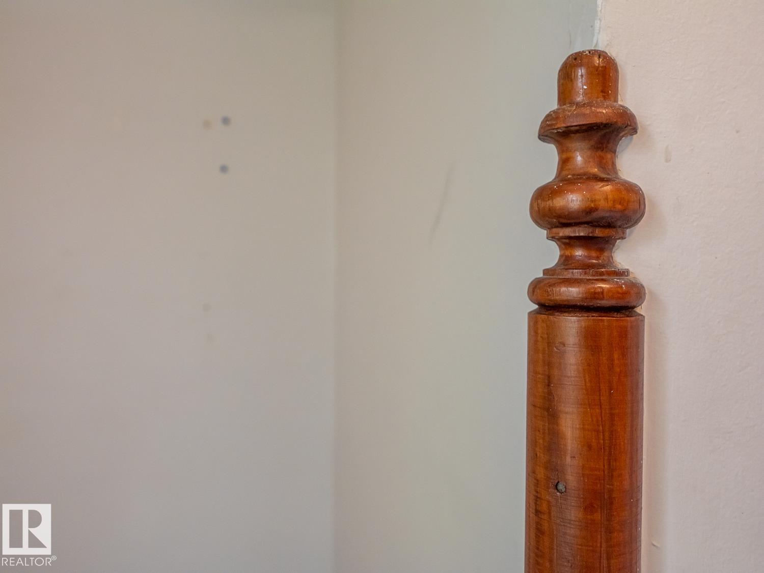 11005 80 Avenue NW - Photo 27