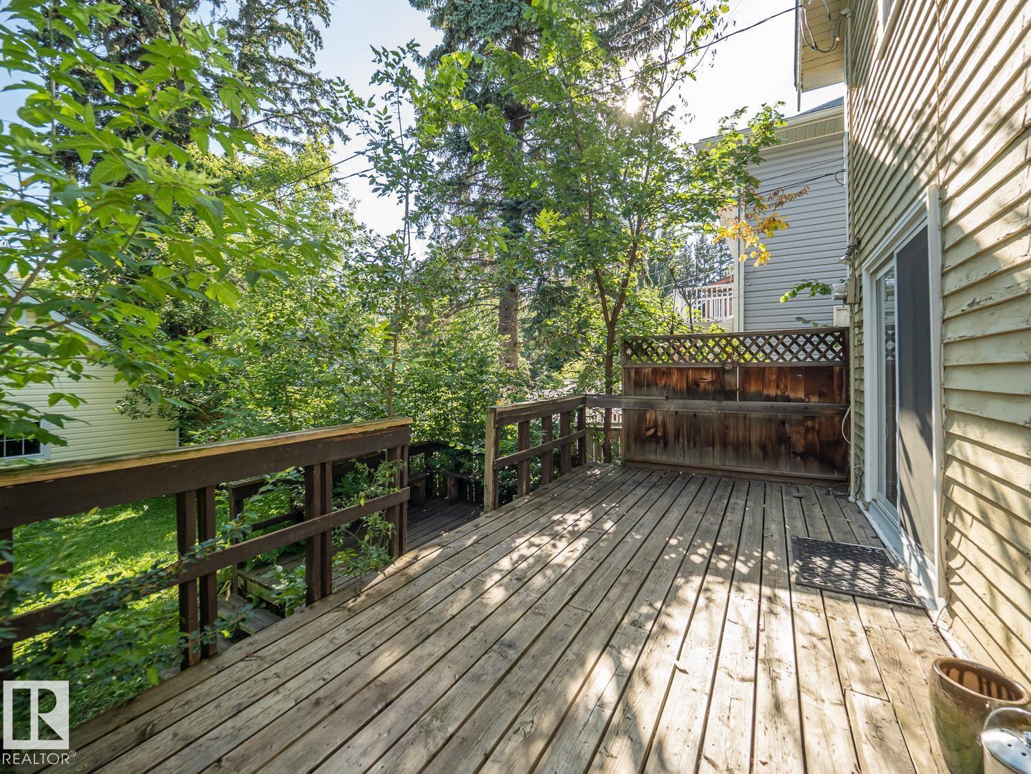11005 80 Avenue NW - Photo 34
