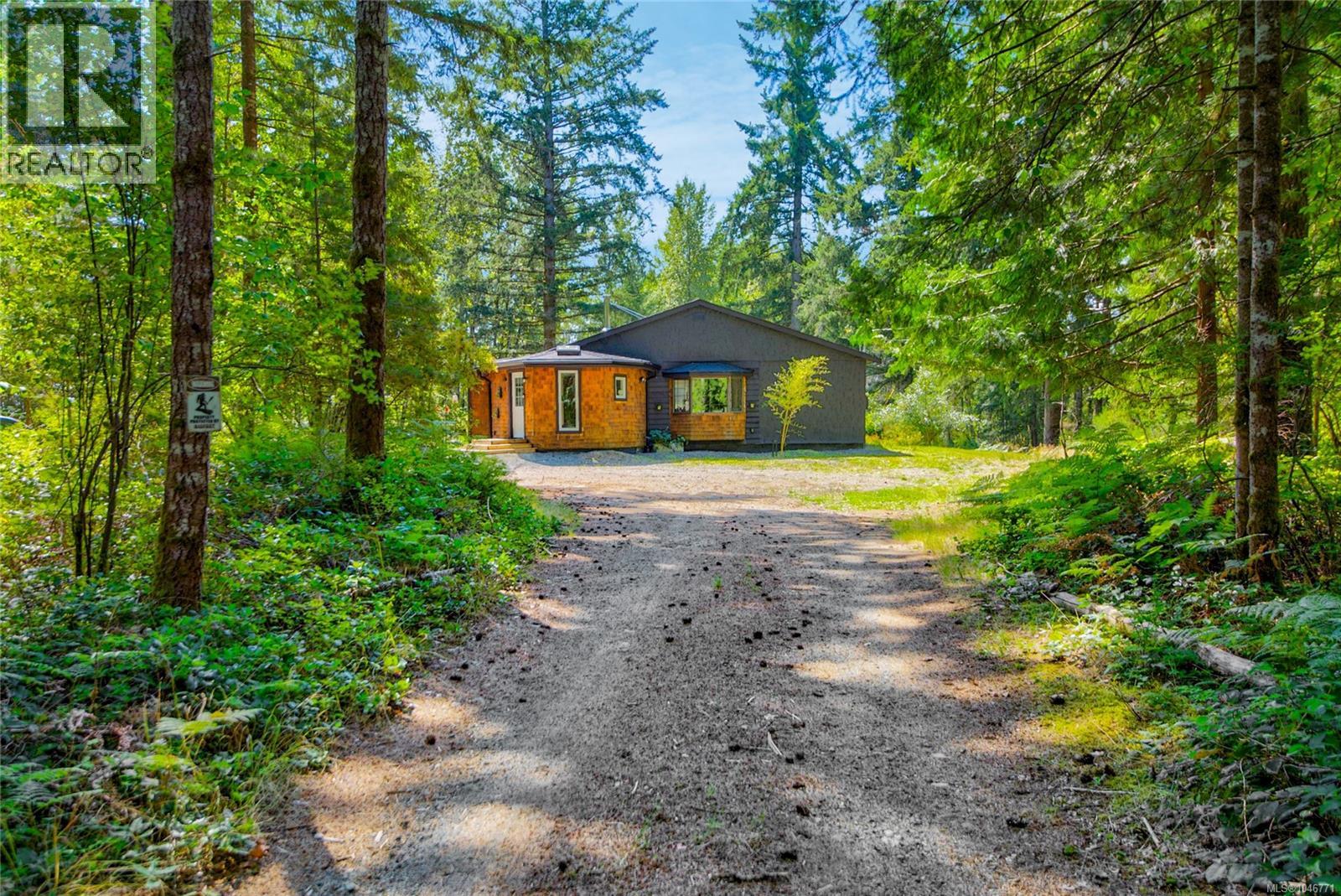Property for sale at 3569 MacAulay Rd