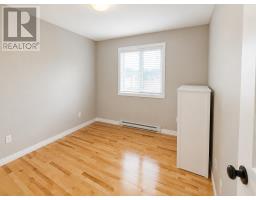 12 Douglas Street thumbnail 8