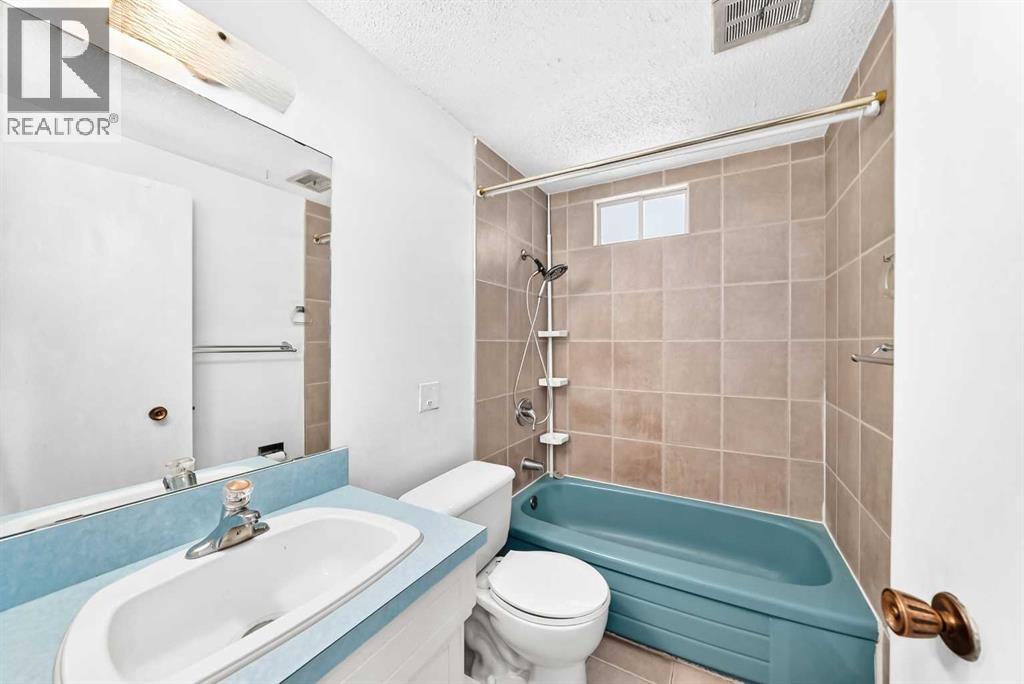 6839 Huntridge Hill Northeast - Photo 18
