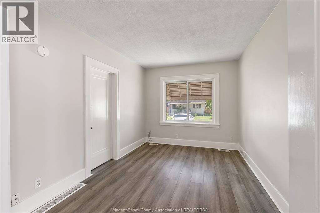 1054 Josephine - 7