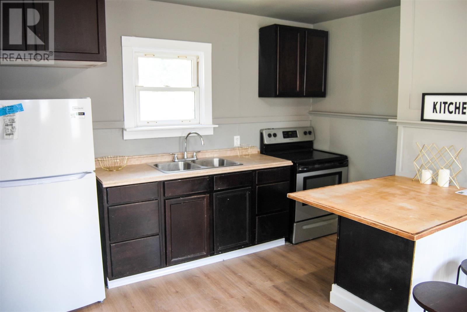 299 Goulais AVE - 8