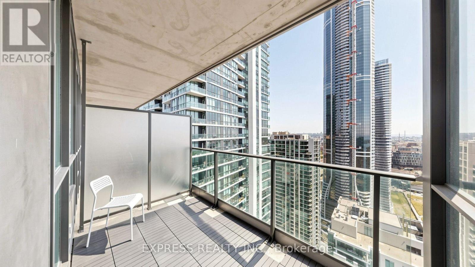 #4207 33 BAY STREET - 25
