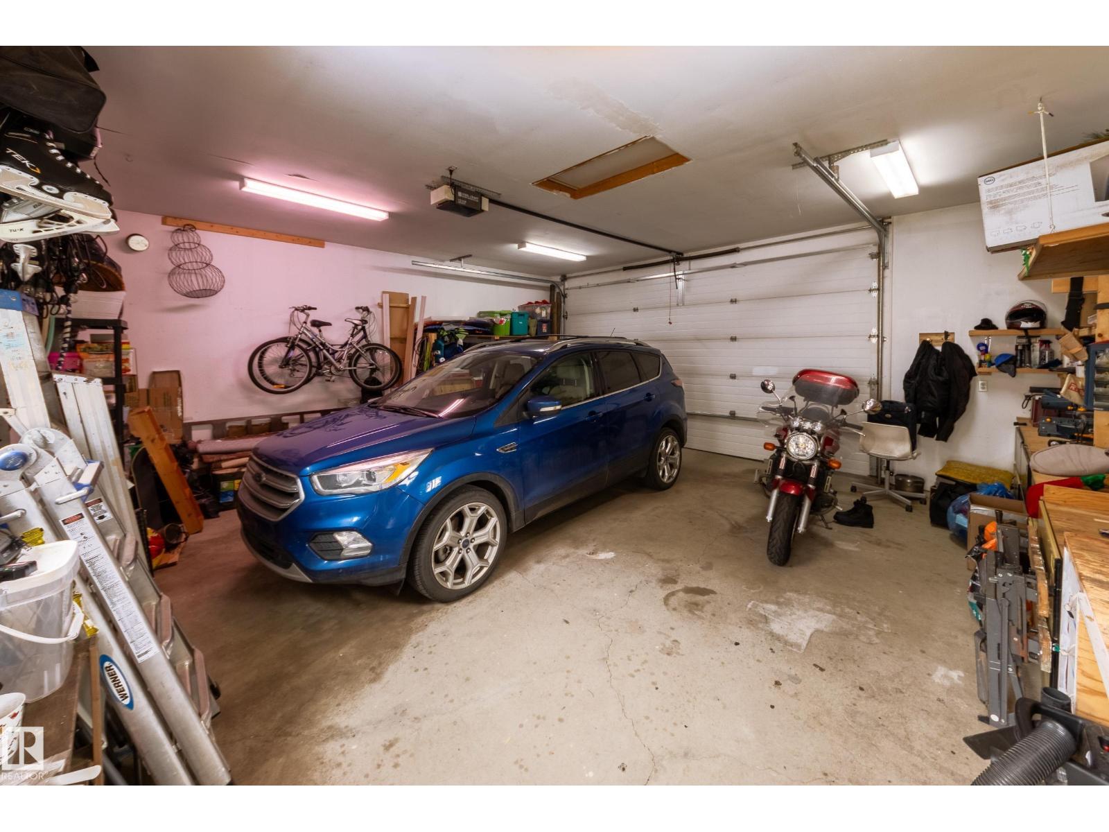 4233 85 ST NW - 36
