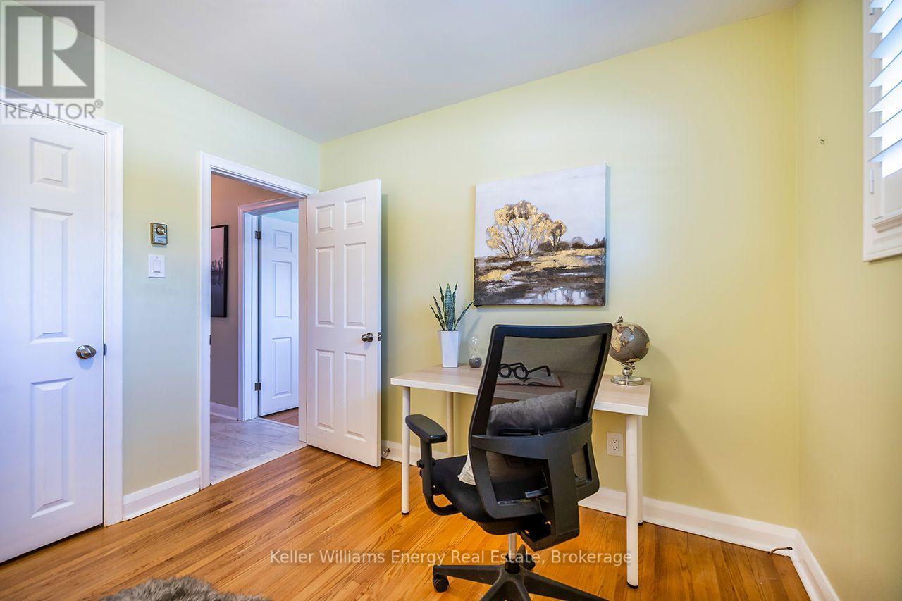 403 ROSSMOUNT AVENUE - Image 22