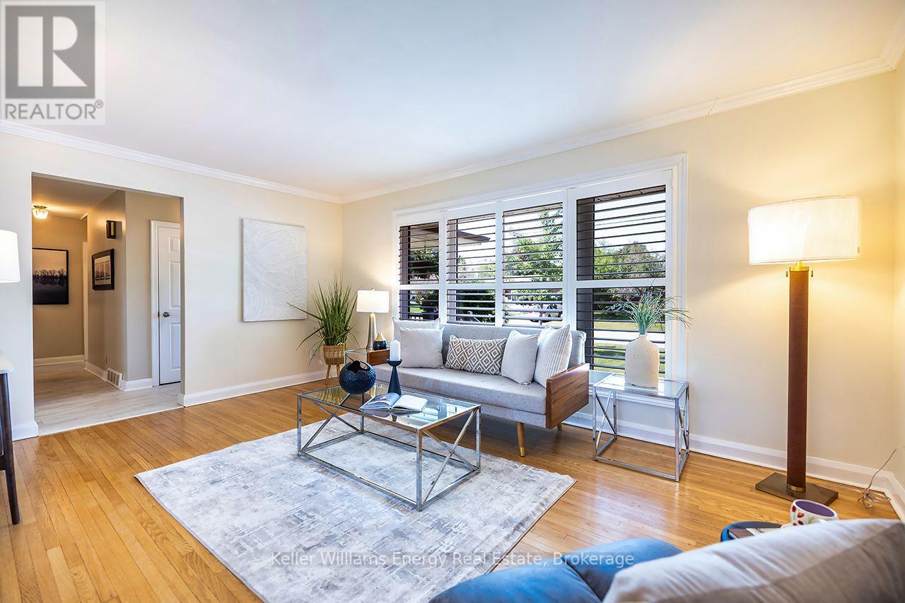 403 ROSSMOUNT AVENUE - Image 11