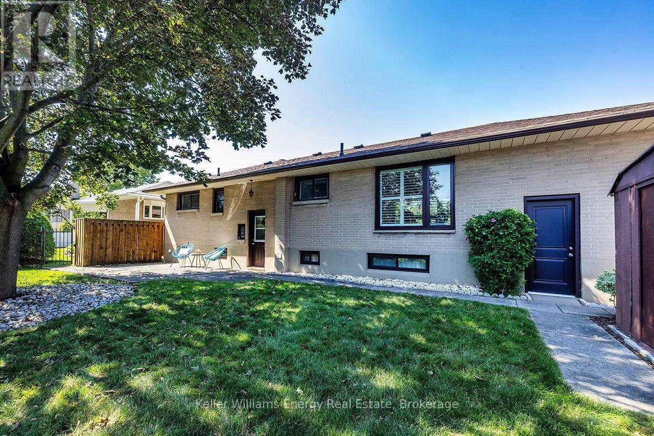 403 ROSSMOUNT AVENUE - Image 40