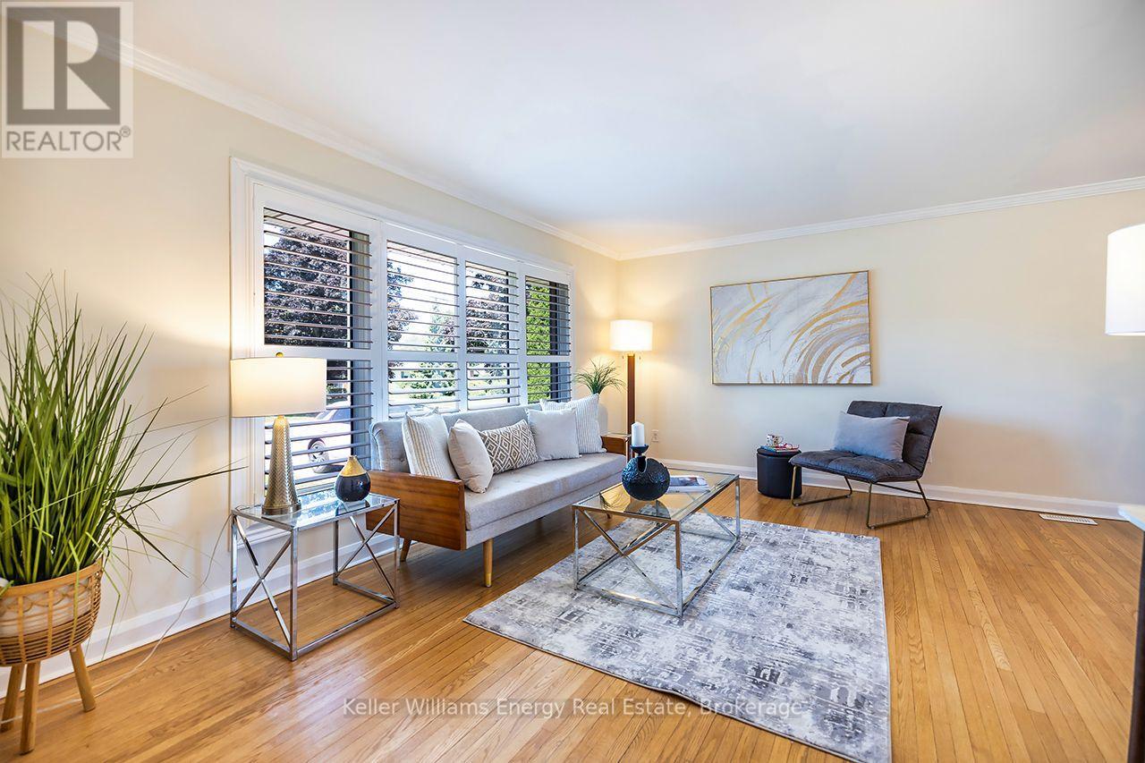 403 ROSSMOUNT AVENUE - Image 9