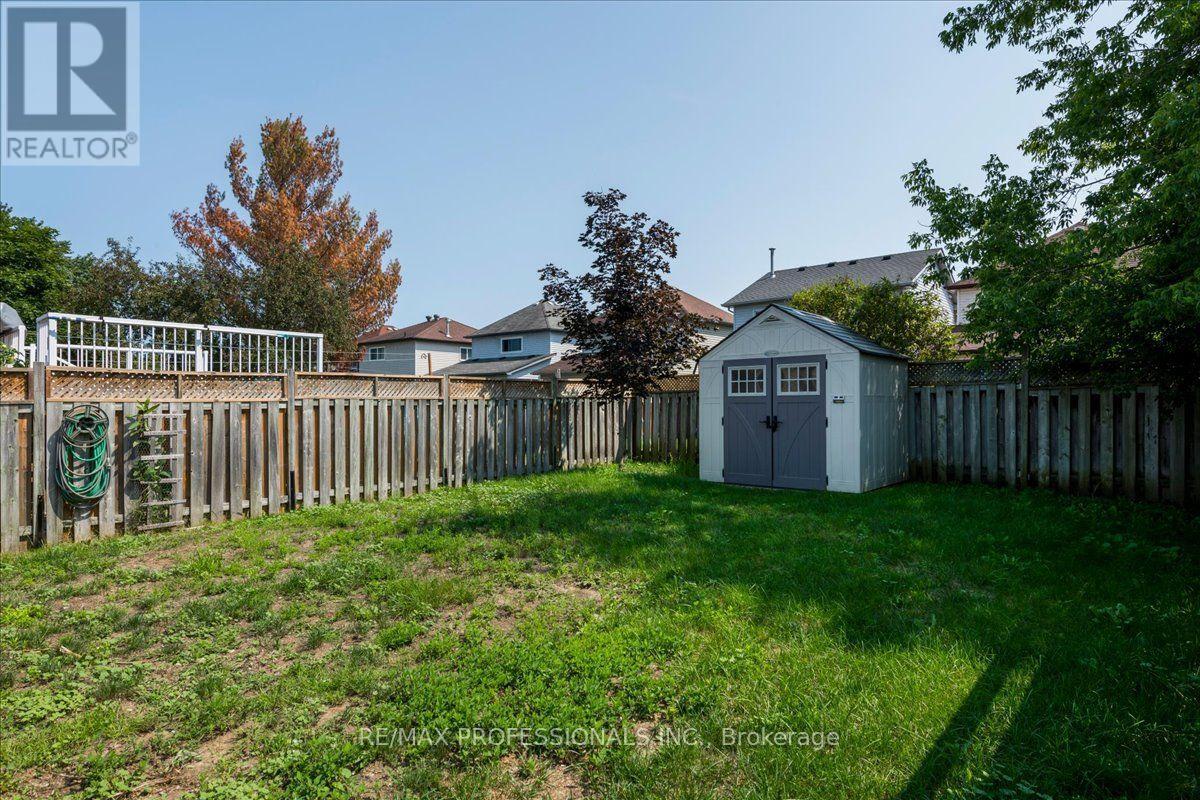 10 CORRIE CRESCENT - 25