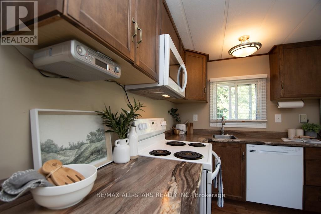 7 MARLENE DRIVE - 15