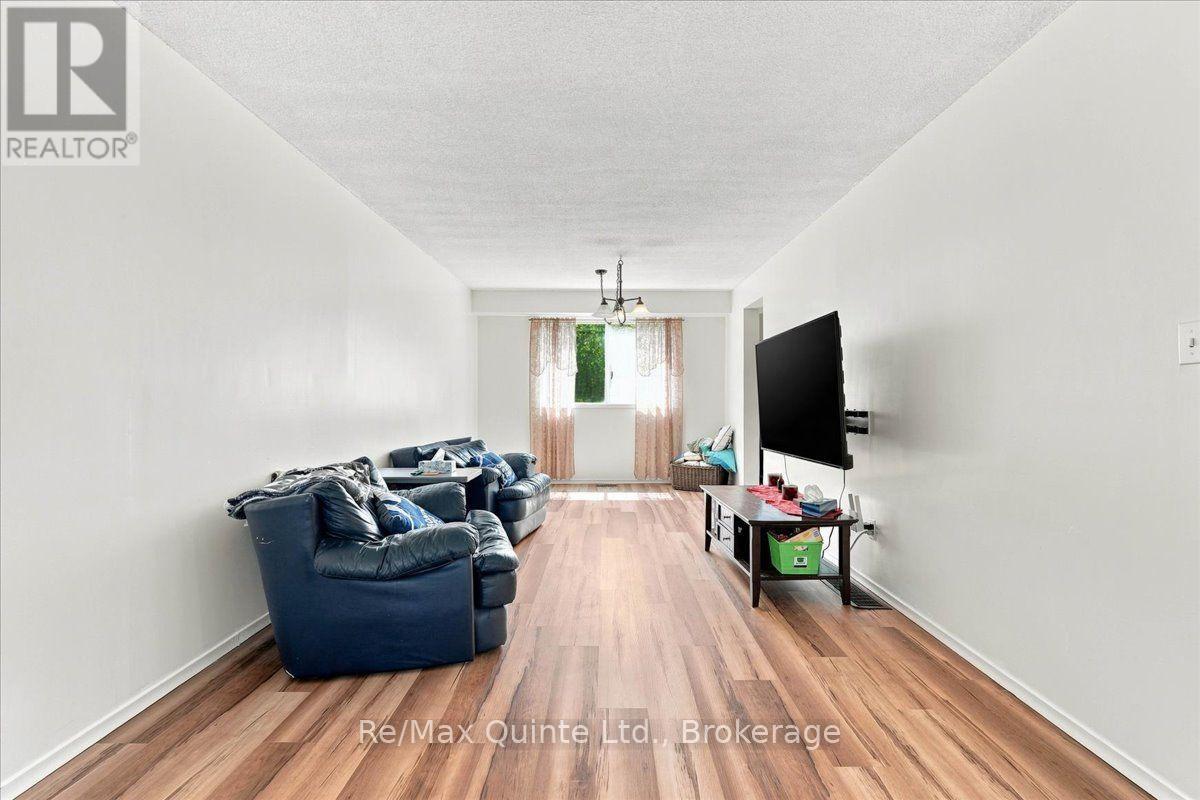 281 COLLEGE STREET W - Image 6