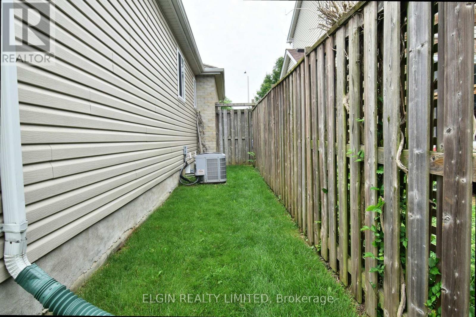 5 HAVENRIDGE COURT - 26
