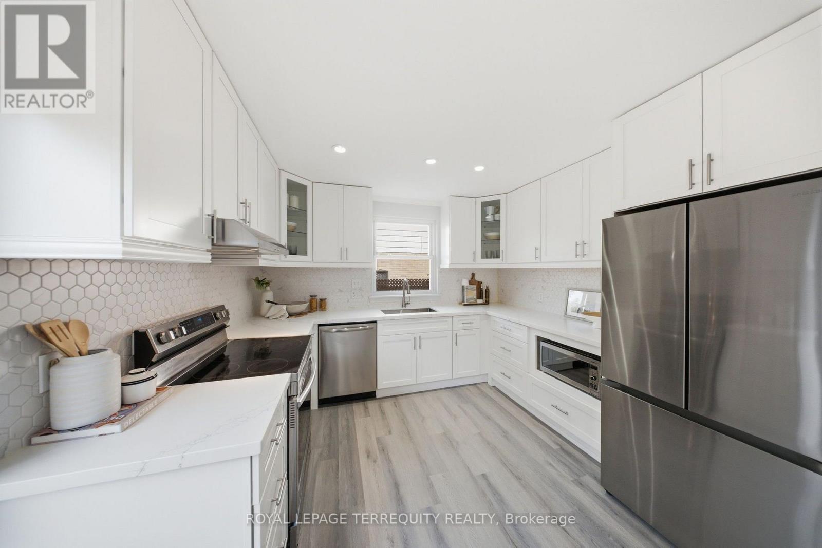 362 DURHAM COURT - Image 12