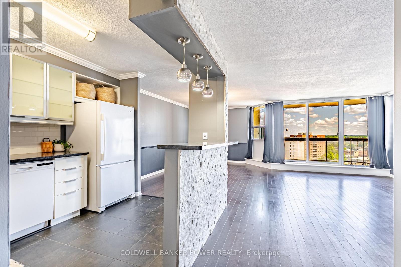 #1604 323 COLBORNE STREET - Image 7