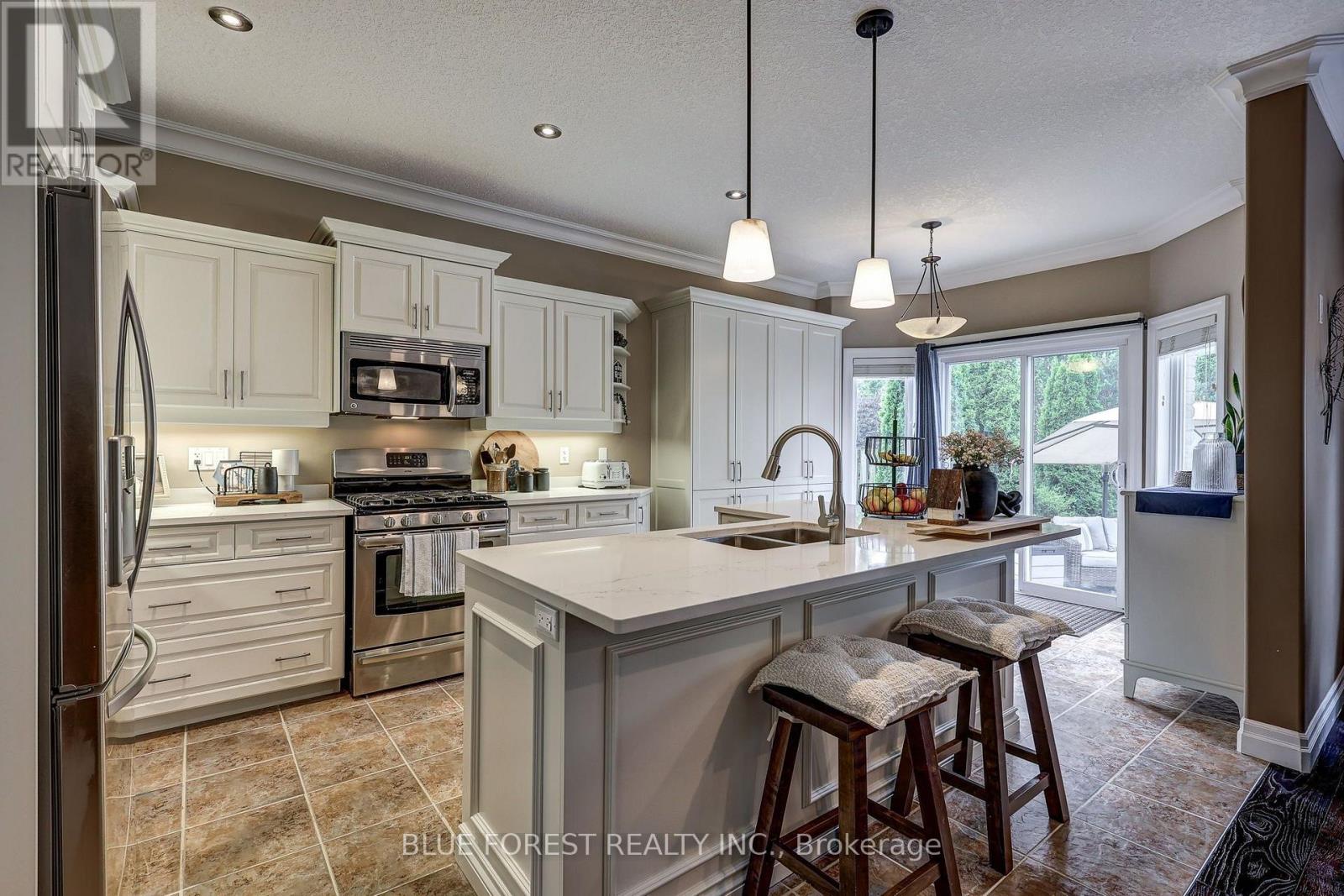 2058 WESTPOINT HEIGHTS - Image 16