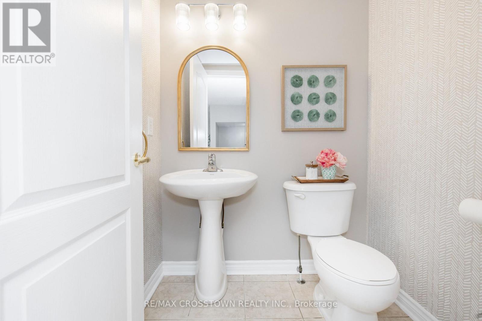 22 MAPLE CROWN TERRACE - Image 11