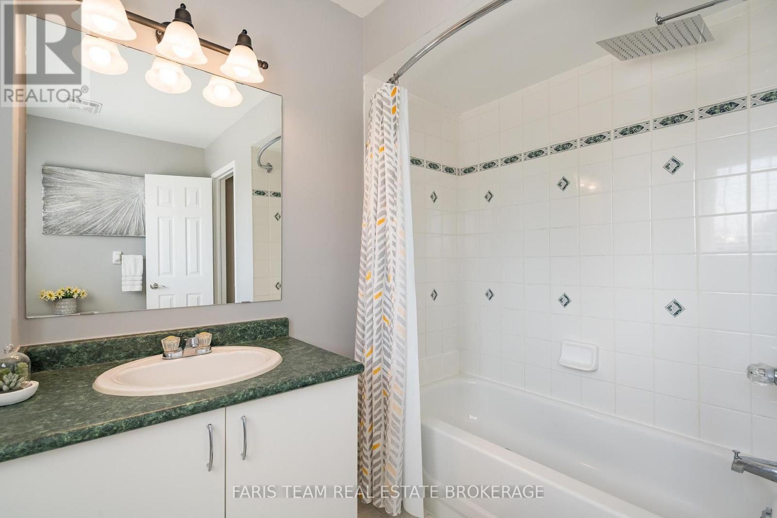 4 BLUEGRASS DRIVE - 23