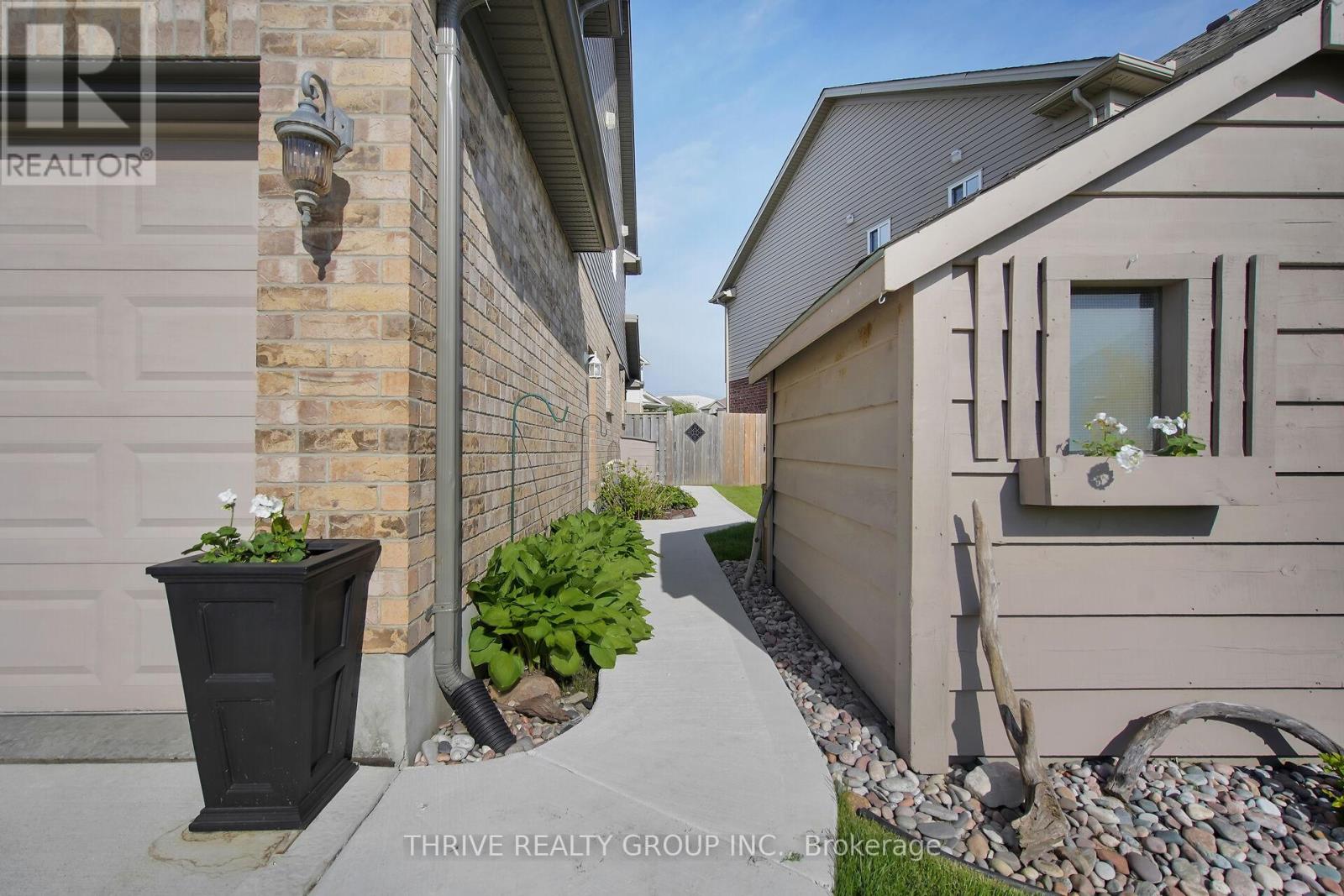 3202 EMILYCARR LANE - Image 38
