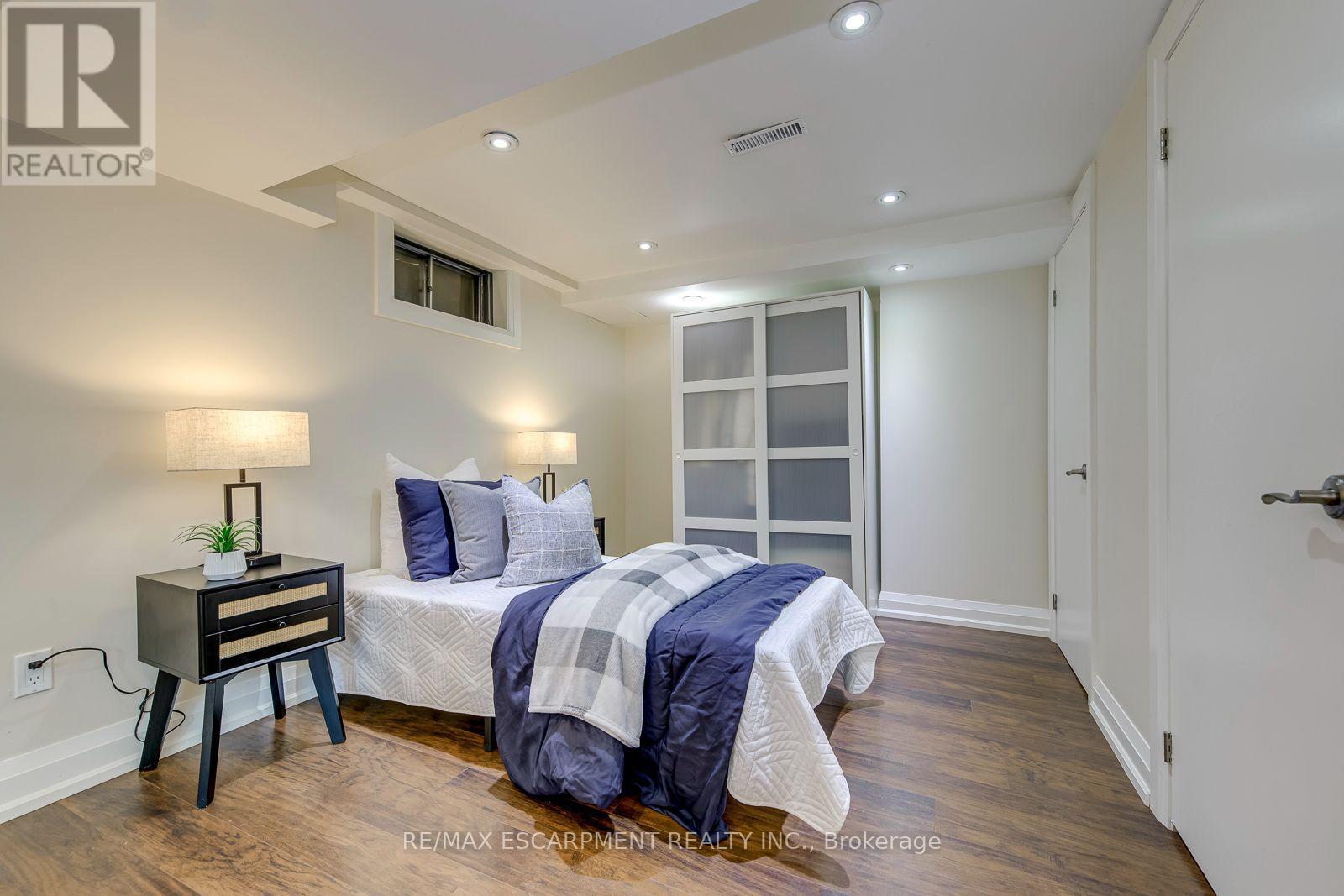 2549 ADDINGHAM CRESCENT - Image 25