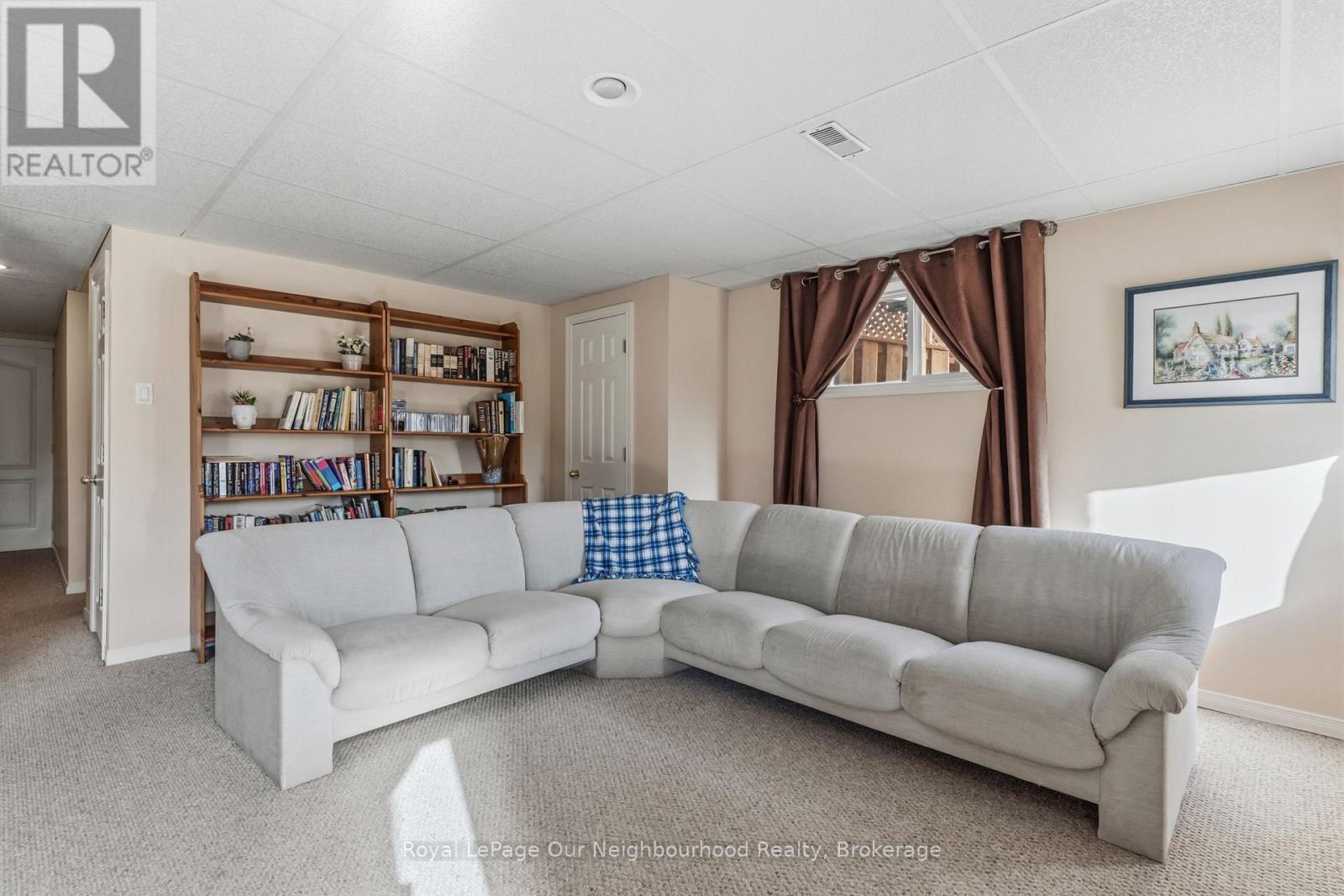 16 NOBBS DRIVE - 18