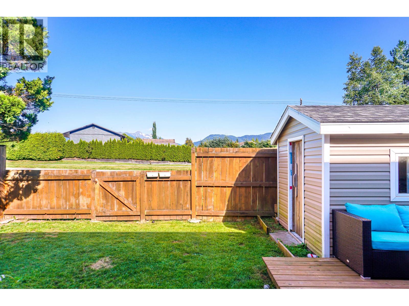 #2 20 CLIFFORD STREET - Image 19
