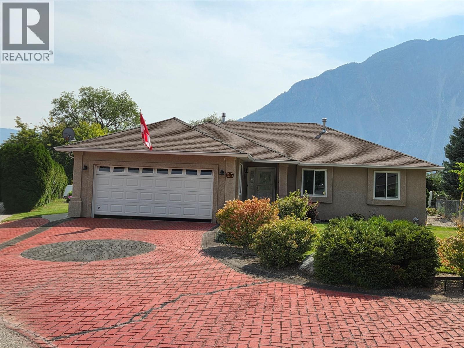 515 Vanderlinde Drive, Keremeos