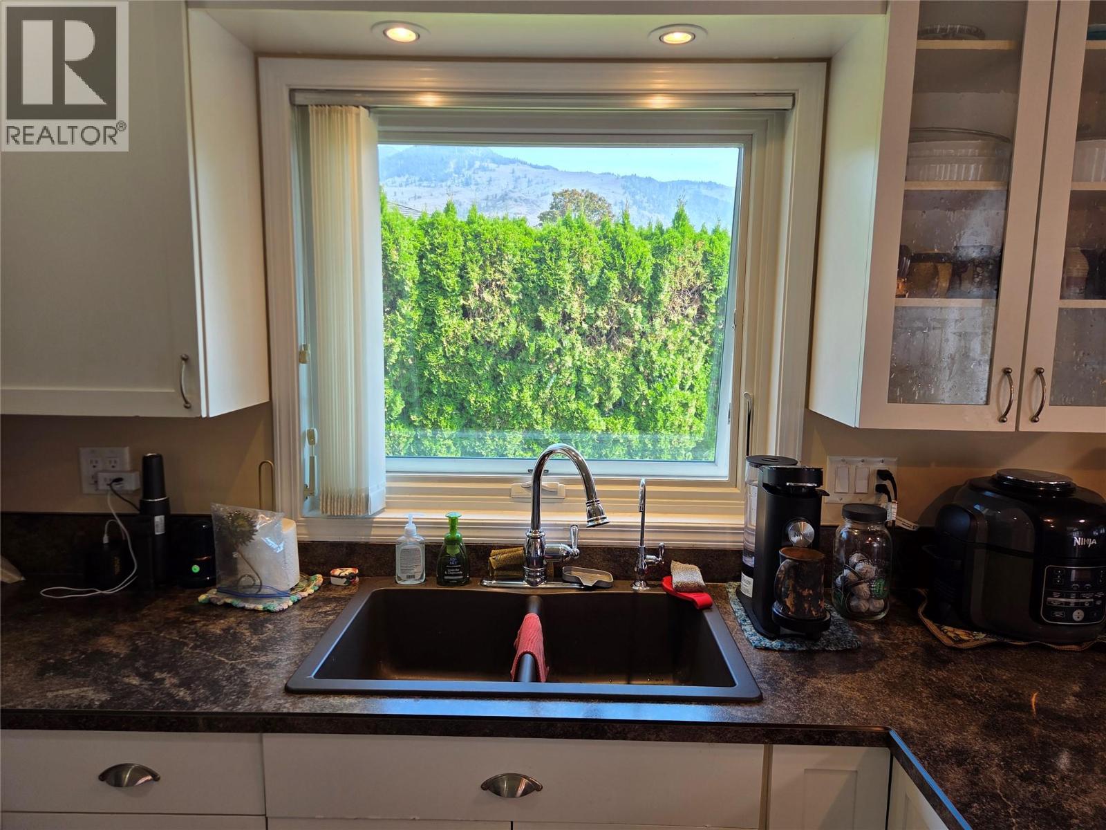 515 Vanderlinde Drive, Keremeos