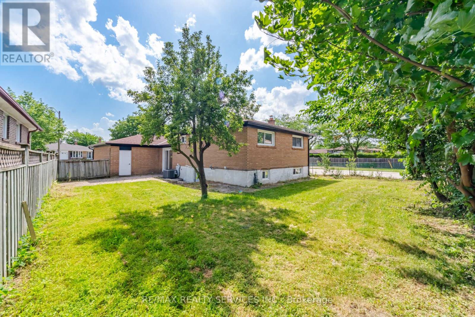 7493 NETHERWOOD ROAD - 46