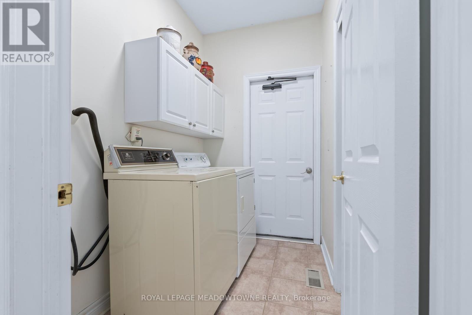 10 ORCHARD PARK GATE - 29