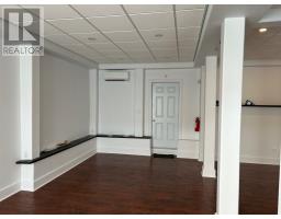 586 Water Street thumbnail 2