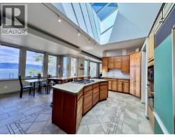 11677 Sunshine Coast Highway, Madeira Park, BC V0N2H1 Photo 18