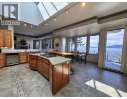 11677 Sunshine Coast Highway, Madeira Park, BC V0N2H1 Photo 17