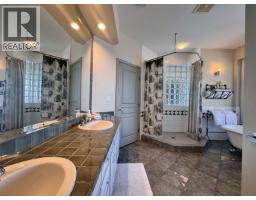 11677 Sunshine Coast Highway, Madeira Park, BC V0N2H1 Photo 30