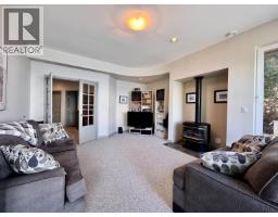 11677 Sunshine Coast Highway, Madeira Park, BC V0N2H1 Photo 22