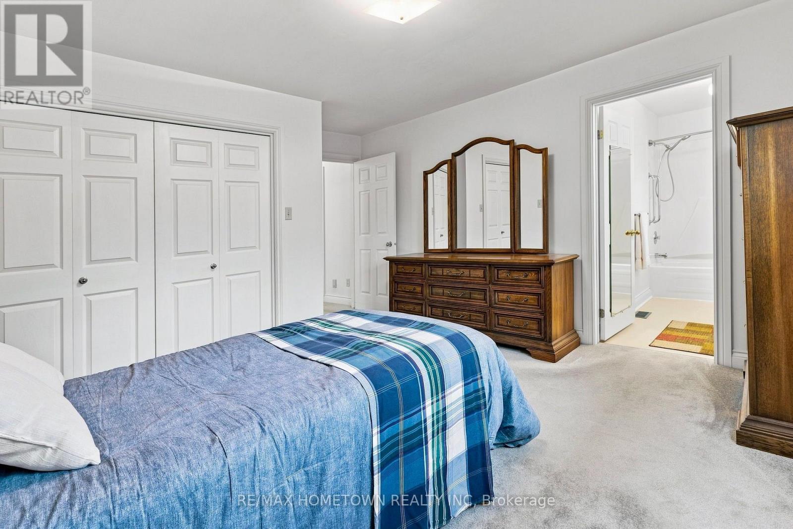 996 MASSIE DRIVE - Image 18