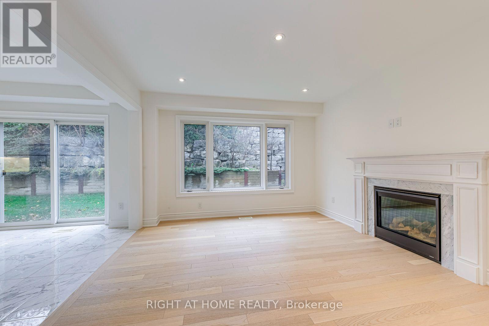 2577 ISLINGTON AVENUE - 6