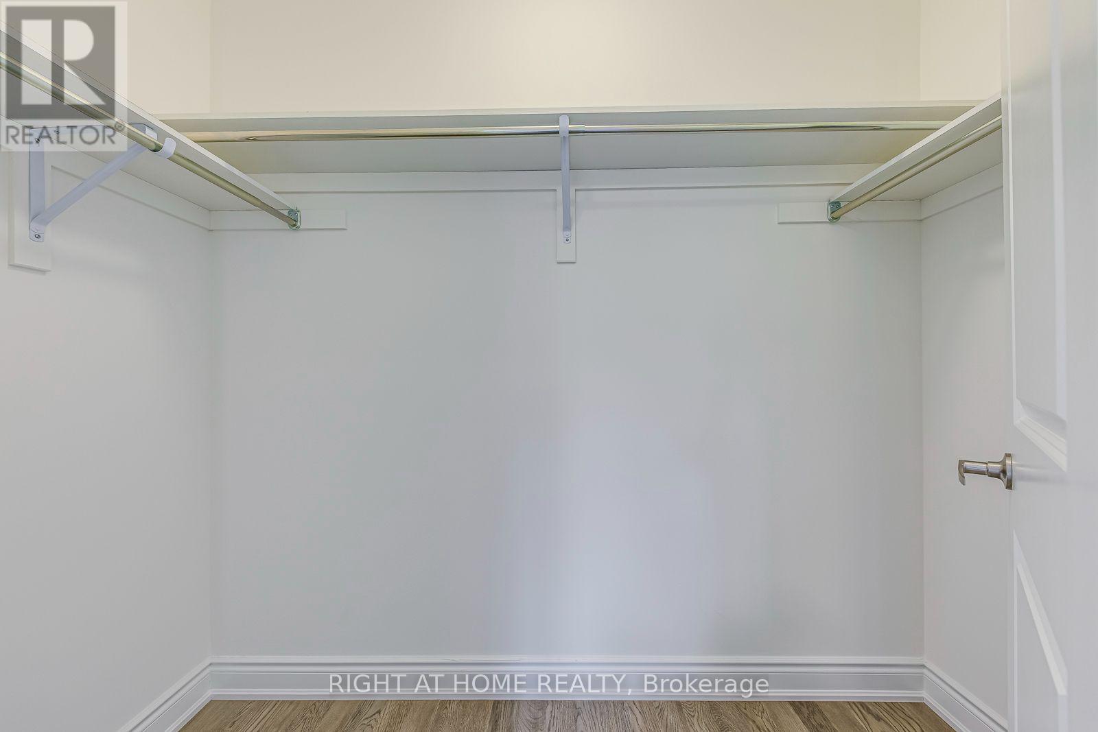 2581 ISLINGTON AVENUE - 31