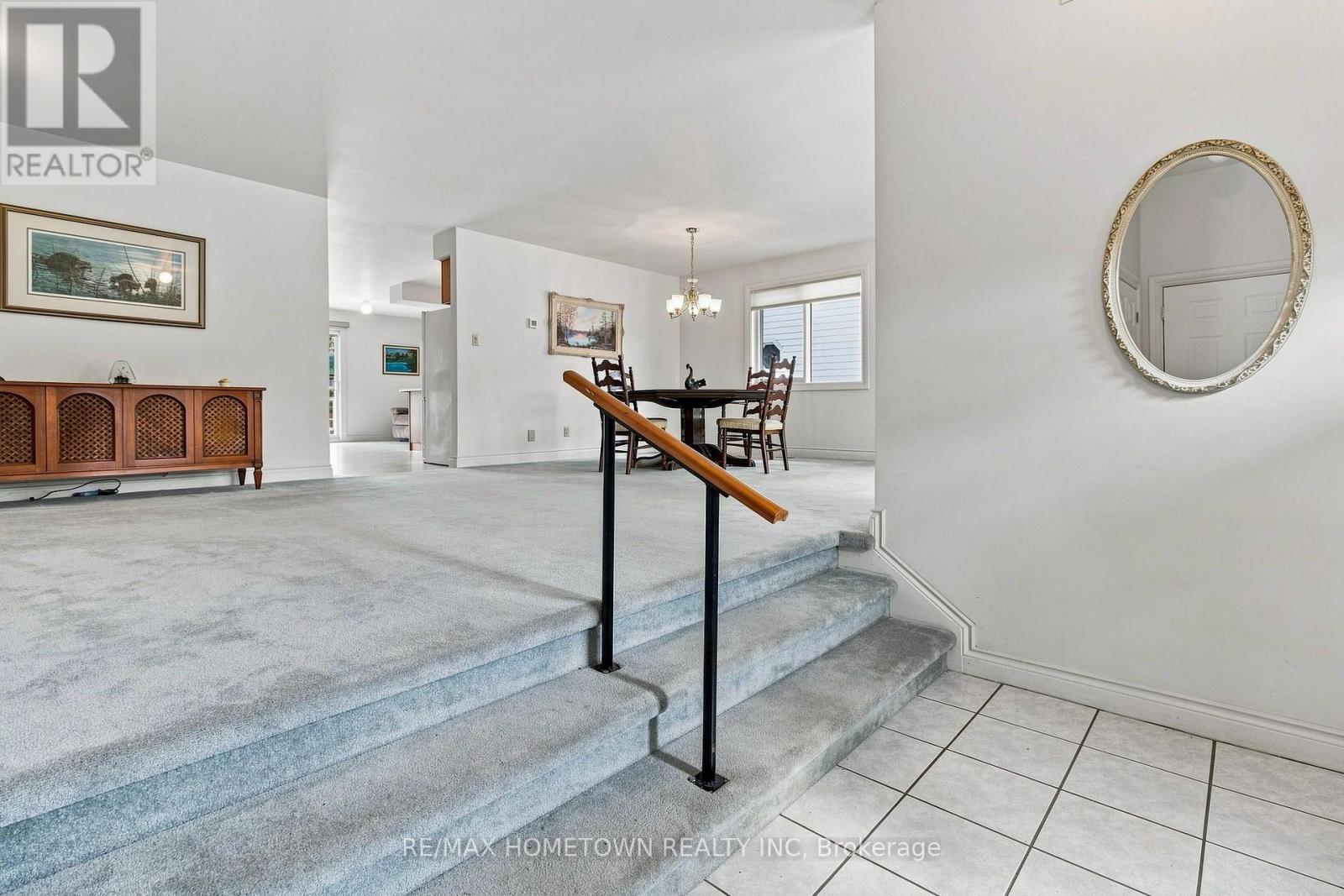 996 MASSIE DRIVE - Image 6