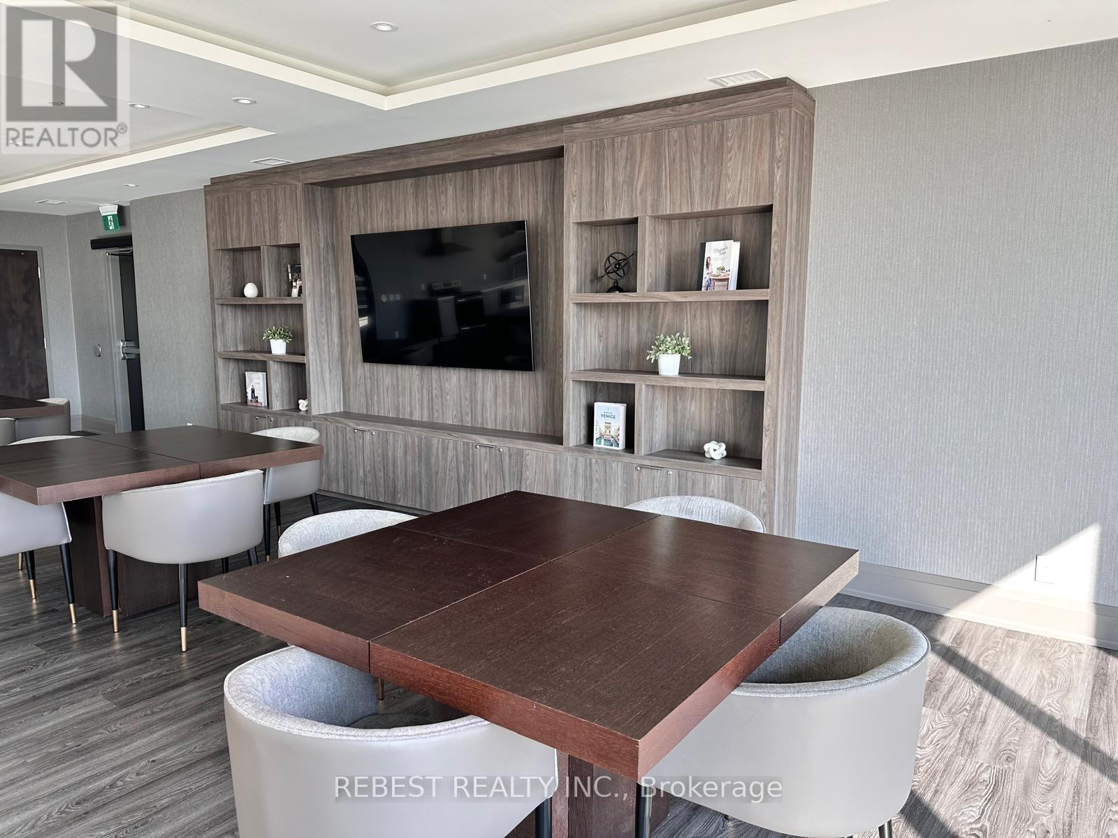 #1603 15 LYNCH STREET - 38