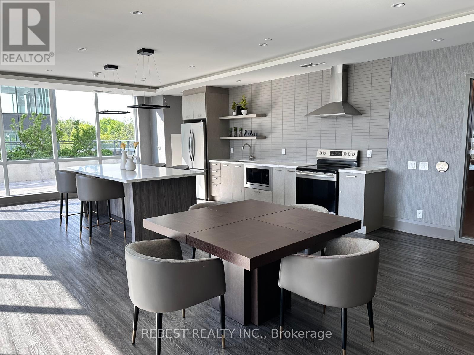 #1603 15 LYNCH STREET - 39