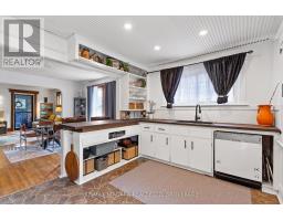 Living room - 214 Kent Street, Port Colborne, ON L3K3A1 Photo 9