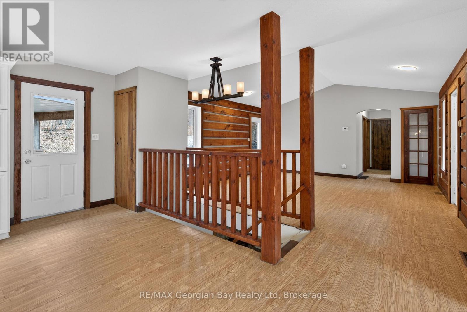90 FARLAIN LAKE ROAD W - Image 17