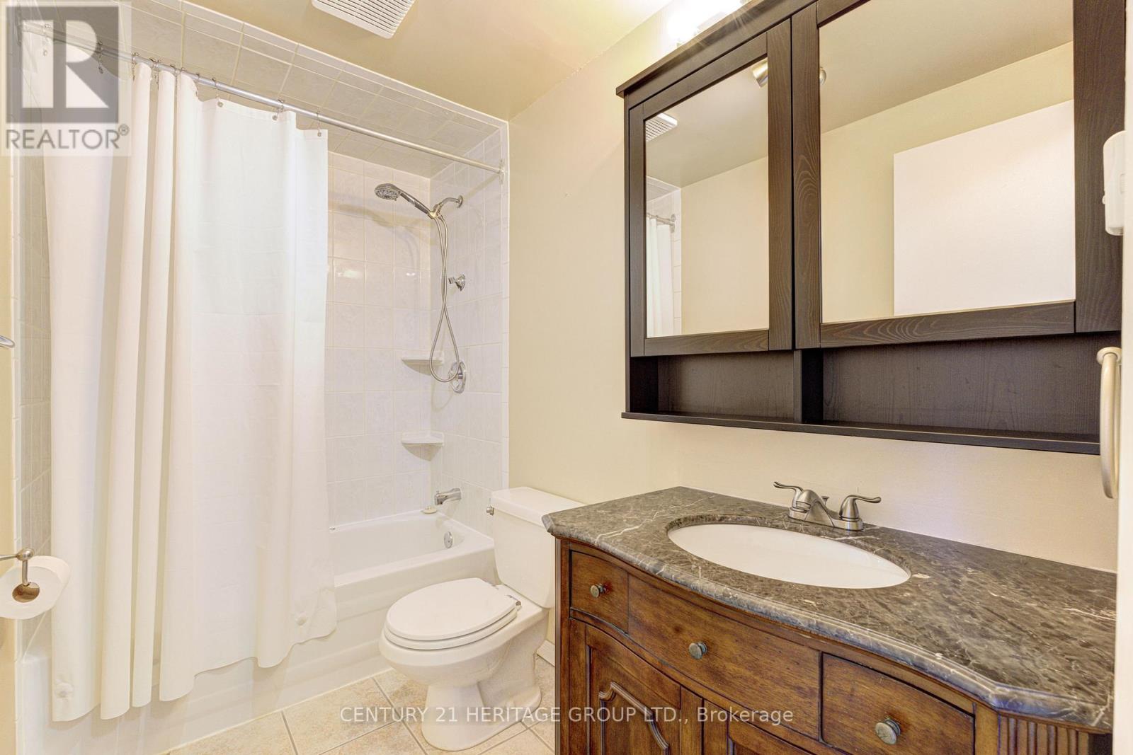 #73 145 RICE AVENUE - 21