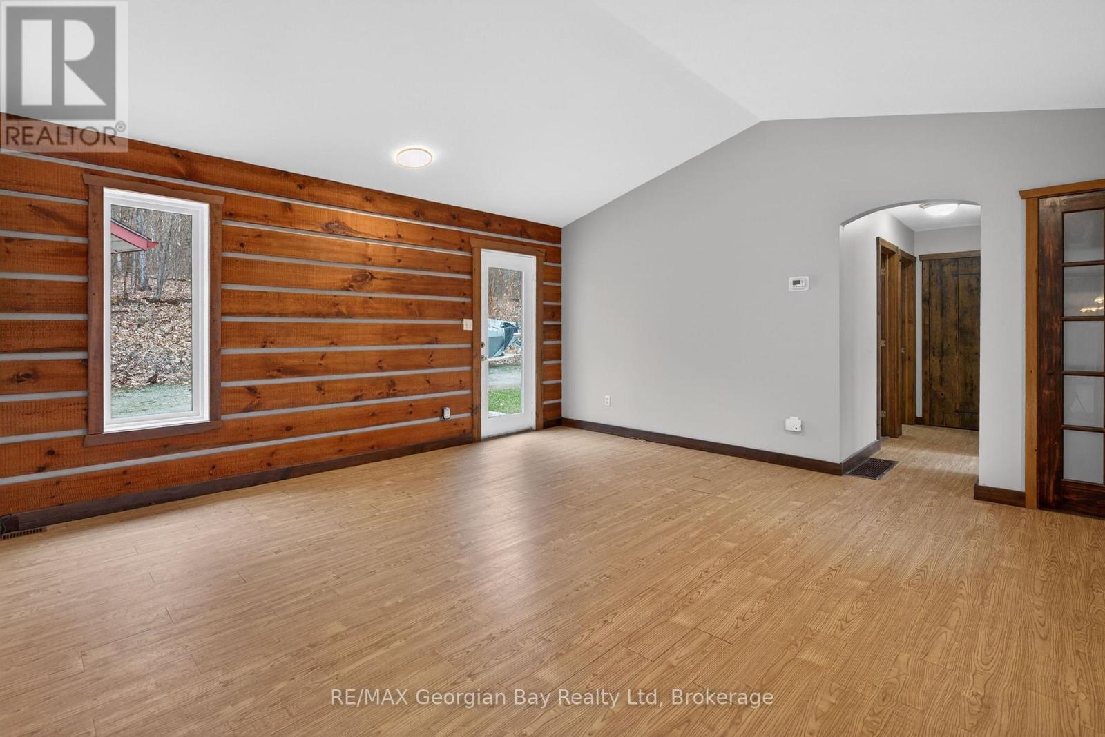 90 FARLAIN LAKE ROAD W - Image 8